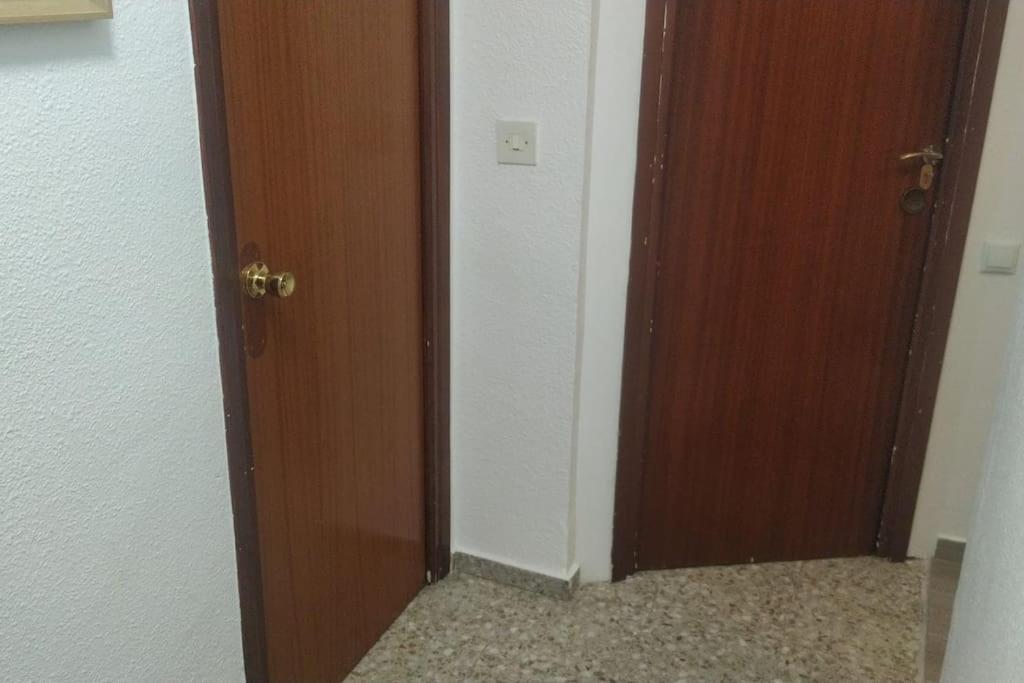 Cozy Room Guapo-Alicante Nearby The Beach And The Center Exterior photo